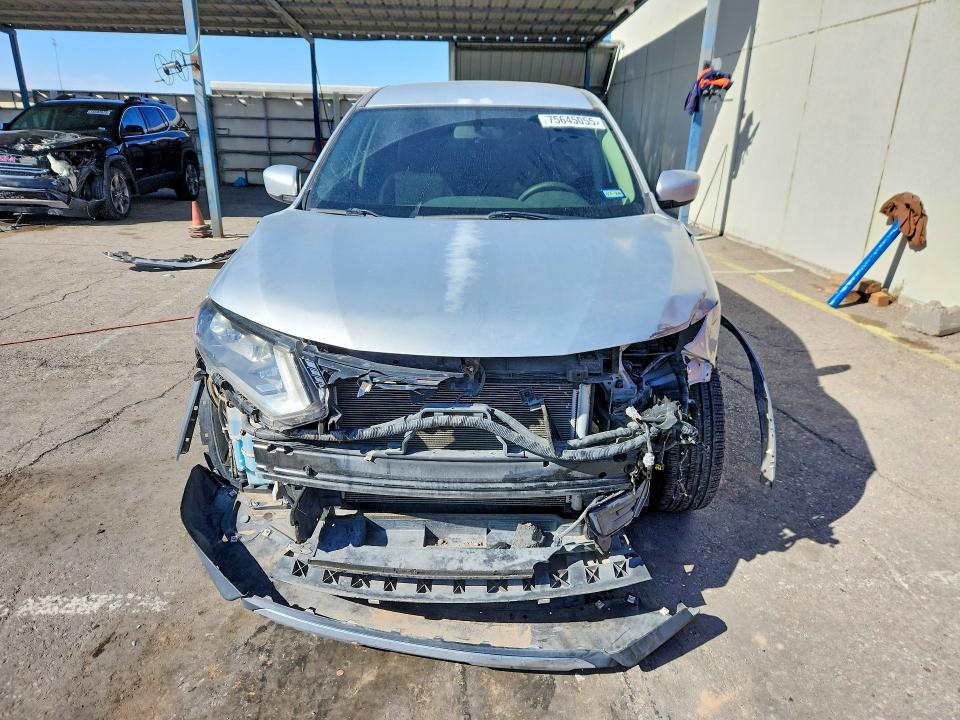 Photo 5 from auction – 2017 NISSAN ROGUE S with VIN JN8AT2MT5HW149755