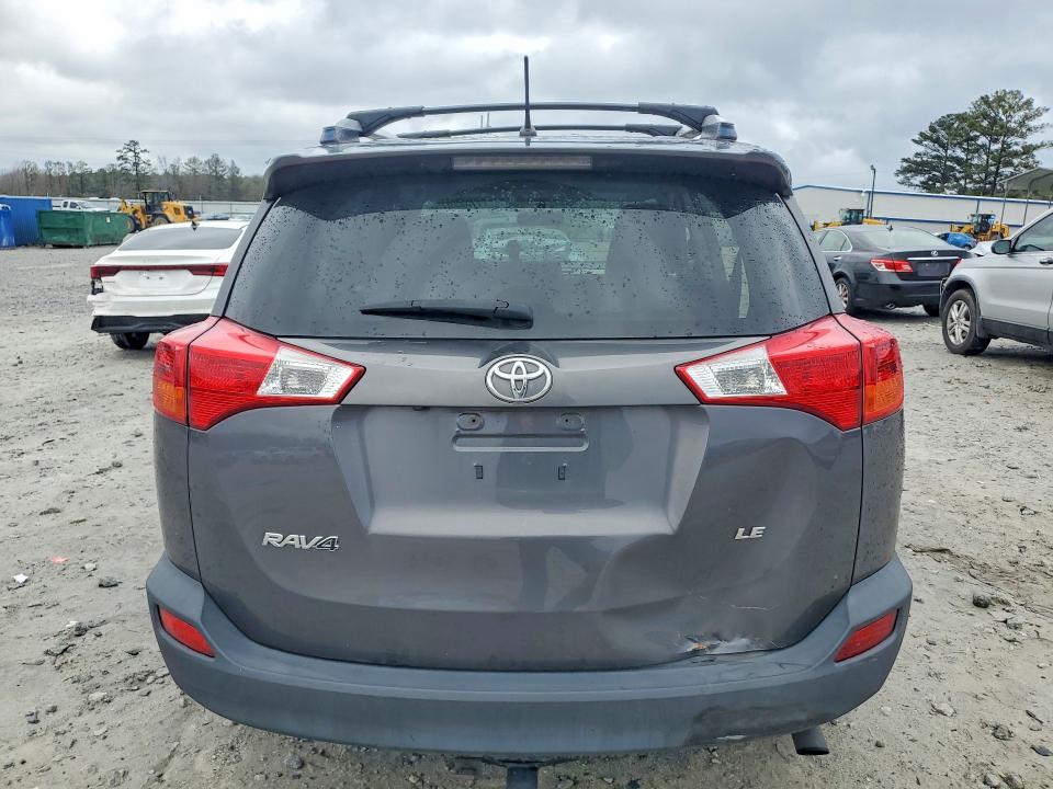 Photo 6 from auction – 2015 TOYOTA RAV4 with VIN JTMZFREV3FJ027338