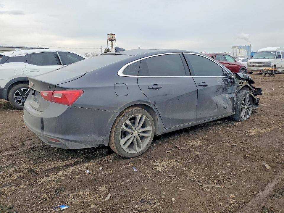 Photo 3 from auction – 2023 CHEVROLET MALIBU with VIN 1G1ZD5ST2PF136615