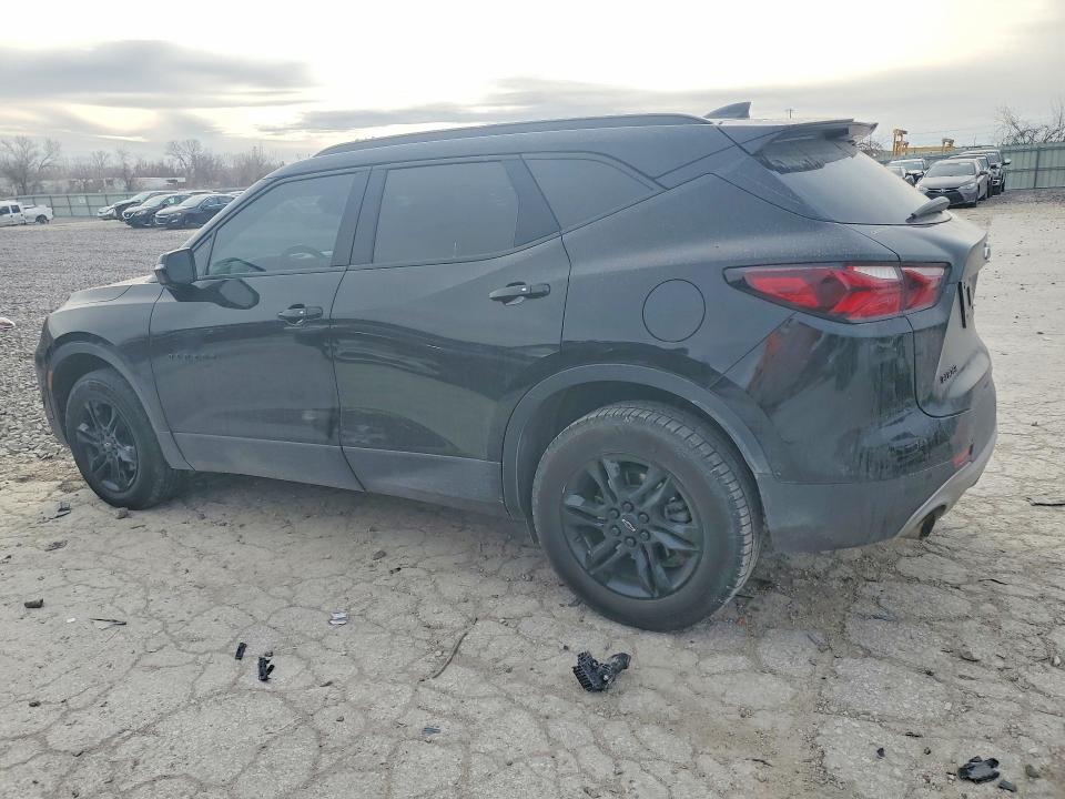 Photo 2 from auction – 2022 CHEVROLET BLAZER with VIN 3GNKBCR40NS124268