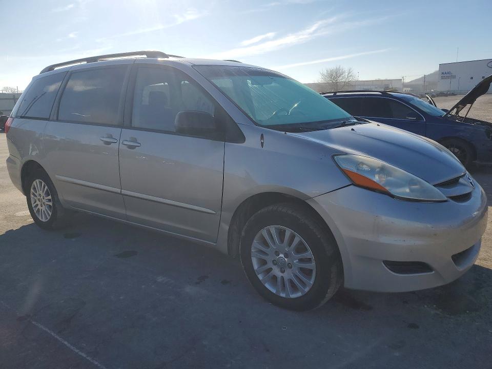 Photo 4 from auction – 2007 TOYOTA SIENNA LE with VIN 5TDBK23C87S000615