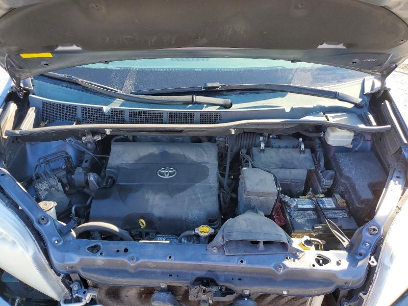 Photo 12 from auction – 2014 TOYOTA SIENNA LE with VIN 5TDKK3DC3ES442493