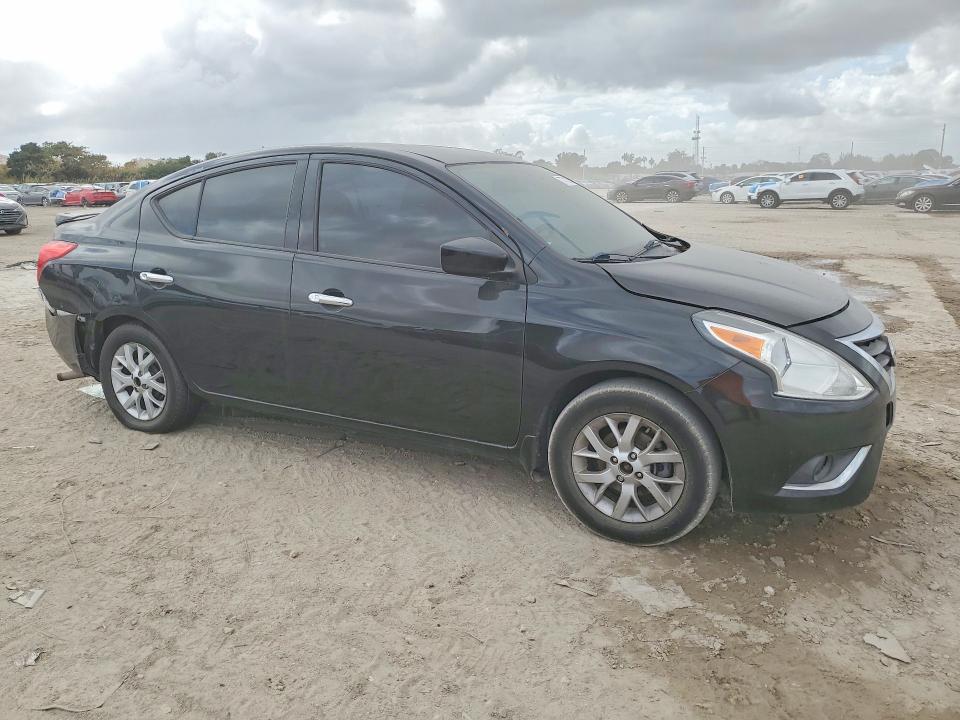Photo 4 from auction – 2017 NISS VERSA with VIN 3N1CN7AP7HL867576
