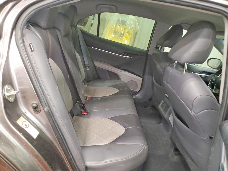 Photo 10 from auction – 2018 TOYOTA CAMRY with VIN 4T1B21HK6JU007622
