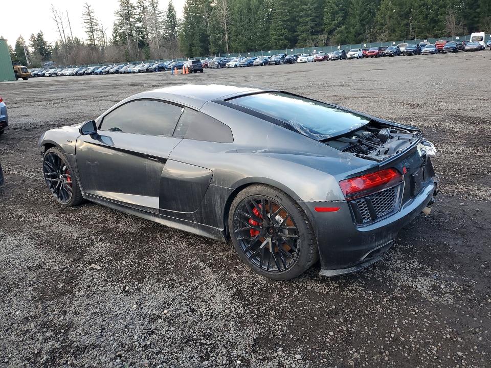Photo 2 from auction – 2018 AUDI R8 with VIN WUABAAFX7J7902446