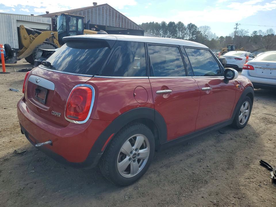 Photo 3 from auction – 2015 MINI COOPER with VIN WMWXS5C59FT831871