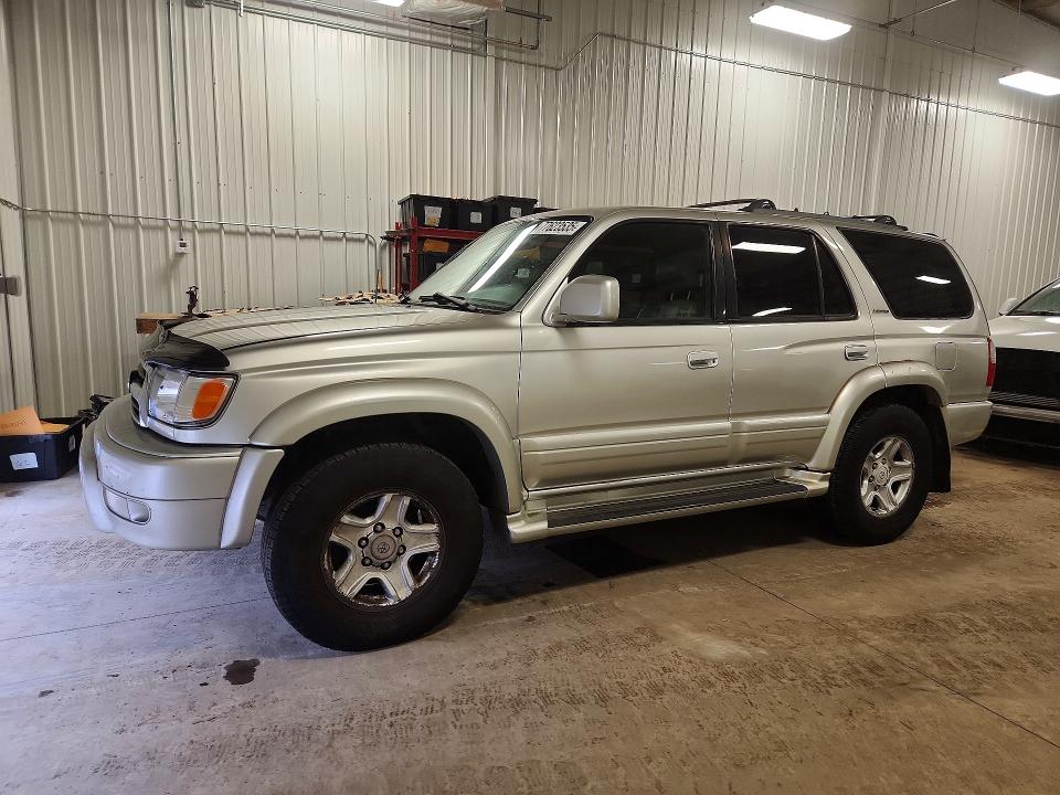 TOYOTA 4RUNNER 2000 with VIN JT3HN87R9Y0337986 - Photo from auction