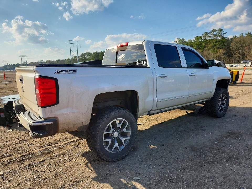 Photo 3 from auction – 2018 CHEVROLET SILVERADO with VIN 3GCUKREC4JG392237