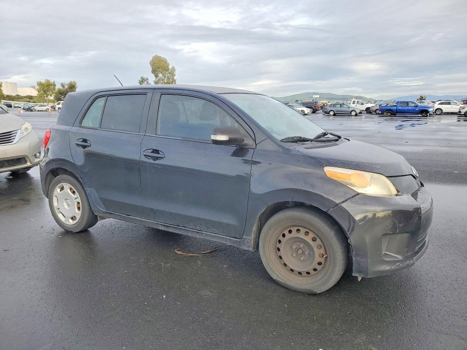 Photo 4 from auction – 2008 TOYOTA SCION XD with VIN JTKKU10428J009688