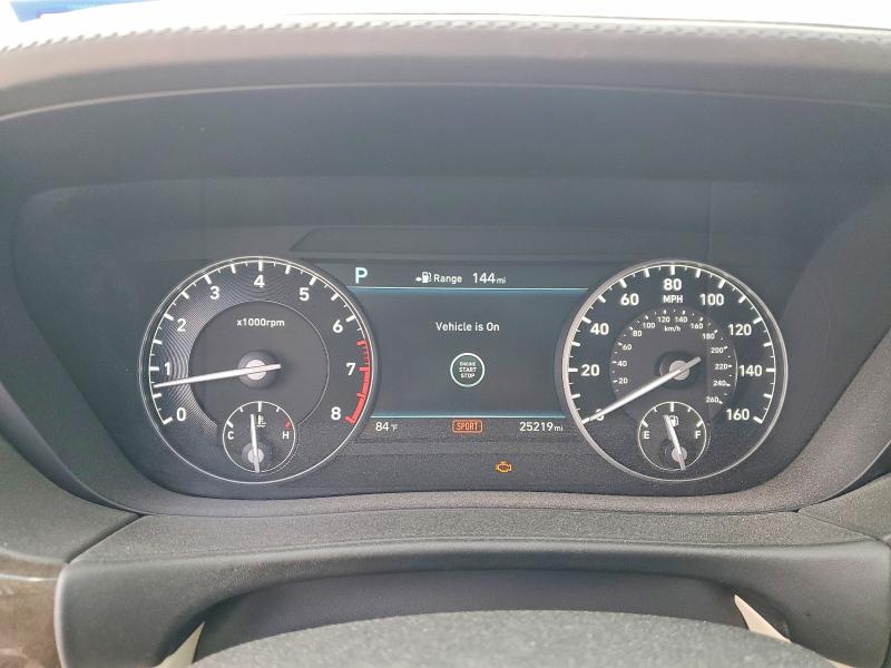 Photo 9 from auction – 2017 GENESIS G90 with VIN KMHG34JA5HU024248