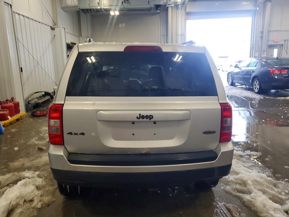 Photo 6 from auction – 2011 JEEP PATRIOT with VIN 1J4NF2GB8BD277881