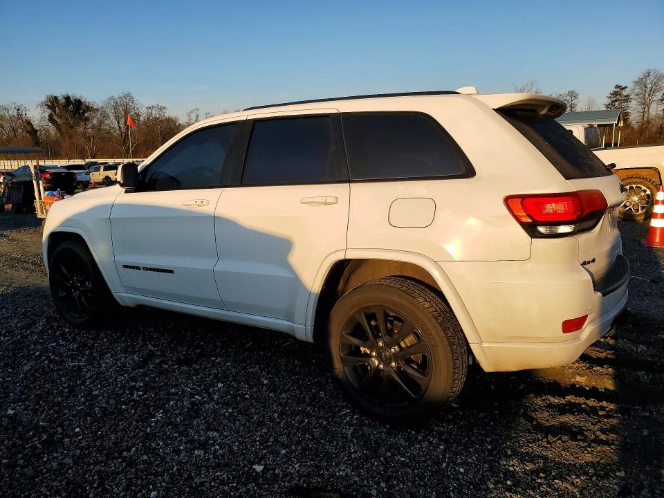 Photo 2 from auction – 2017 JEEP GRAND CHER with VIN 1C4RJFAG1HC700753