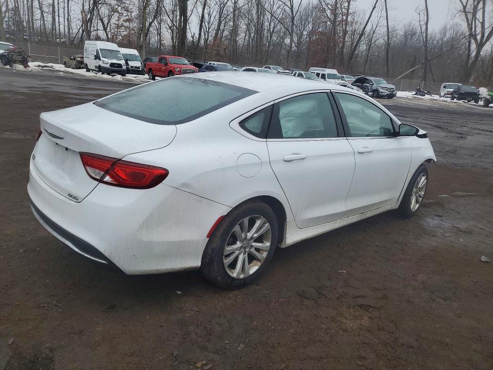 Photo 3 from auction – 2015 CHRYSLER 200 with VIN 1C3CCCAB5FN704507