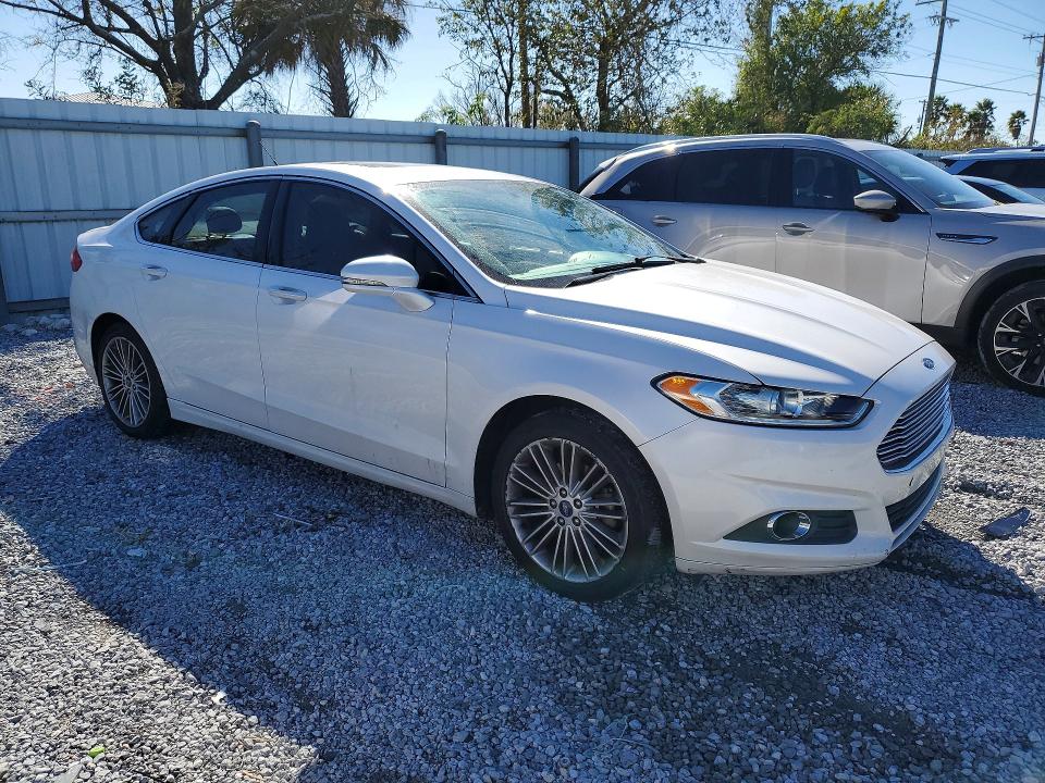 Photo 4 from auction – 2014 FORD FUSION with VIN 3FA6P0HD7ER126155