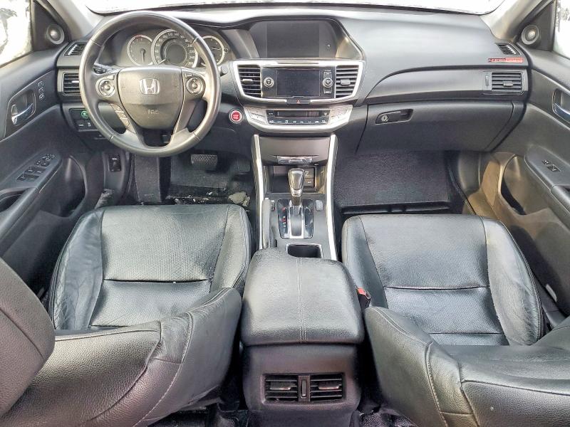 Photo 8 from auction – 2015 HONDA ACCORD with VIN 1HGCR2F85FA811017