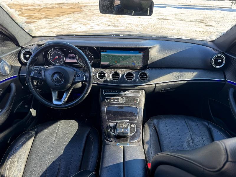 Photo 9 from auction – 2017 MERCEDES-BENZ E 300 with VIN WDDZF4JB5HA017336