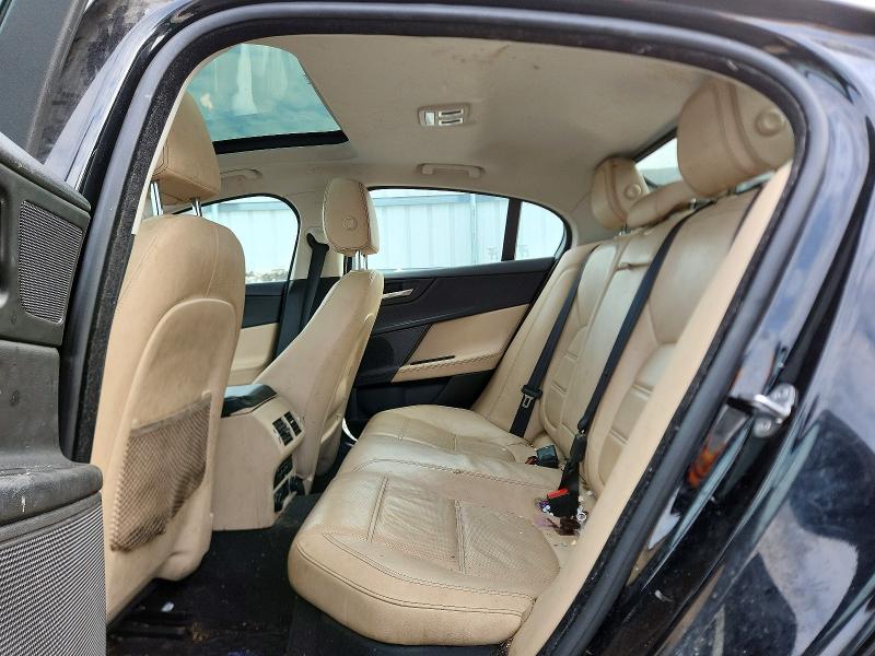 Foto 10 de la subasta – 2018 JAGUAR XE con VIN SAJAE4FX5JCP28724