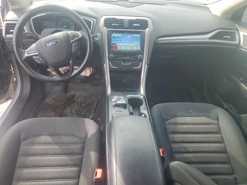 Photo 8 from auction – 2017 FORD FUSION with VIN 3FA6P0H77HR227775