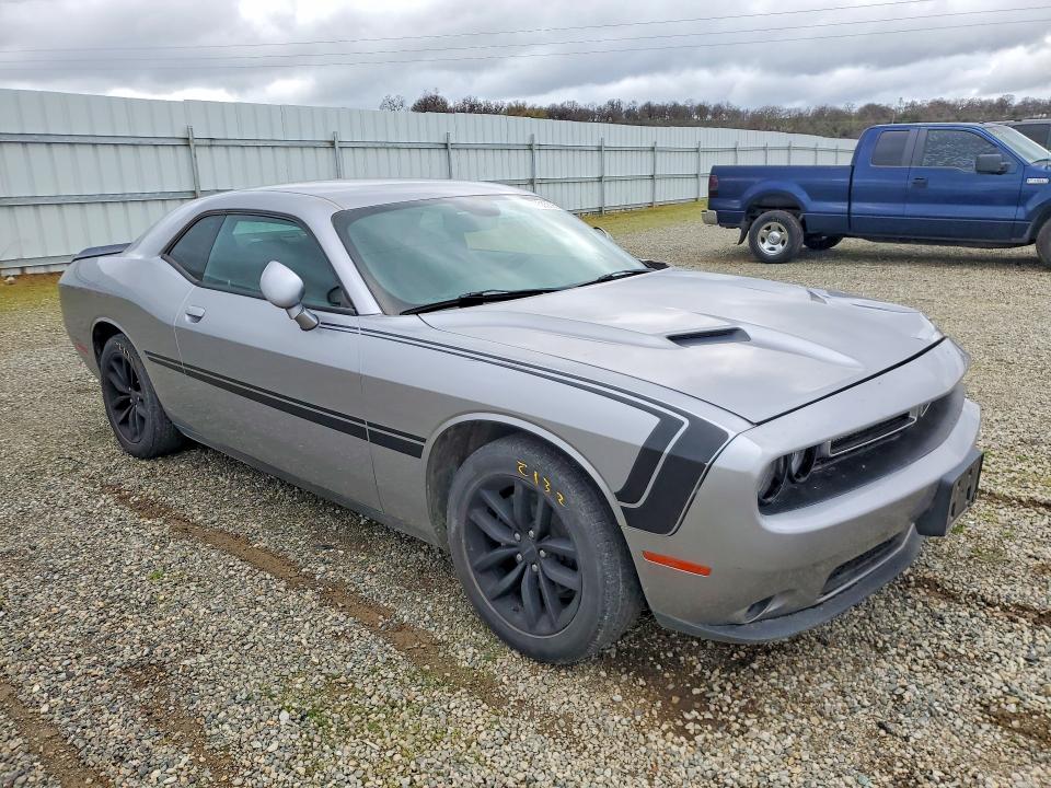 Photo 4 from auction – 2017 DODGE CHALLENGER with VIN 2C3CDZAG0HH555320