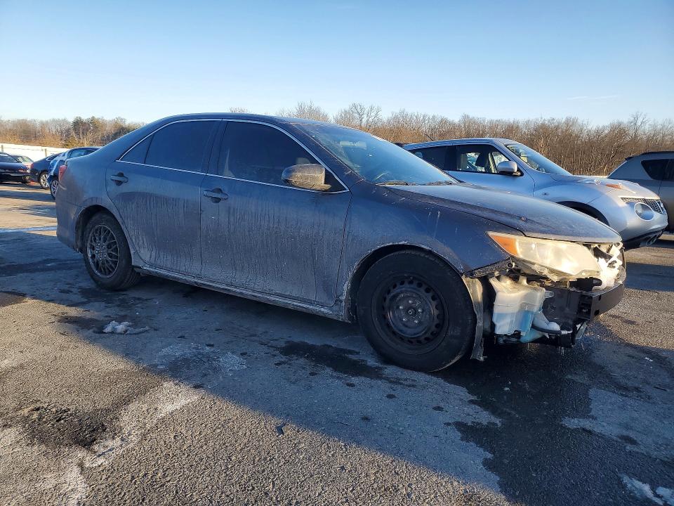 Zdjęcie 4 z aukcji – 2012 TOYOTA CAMRY z VIN 4T4BF1FK8CR248405