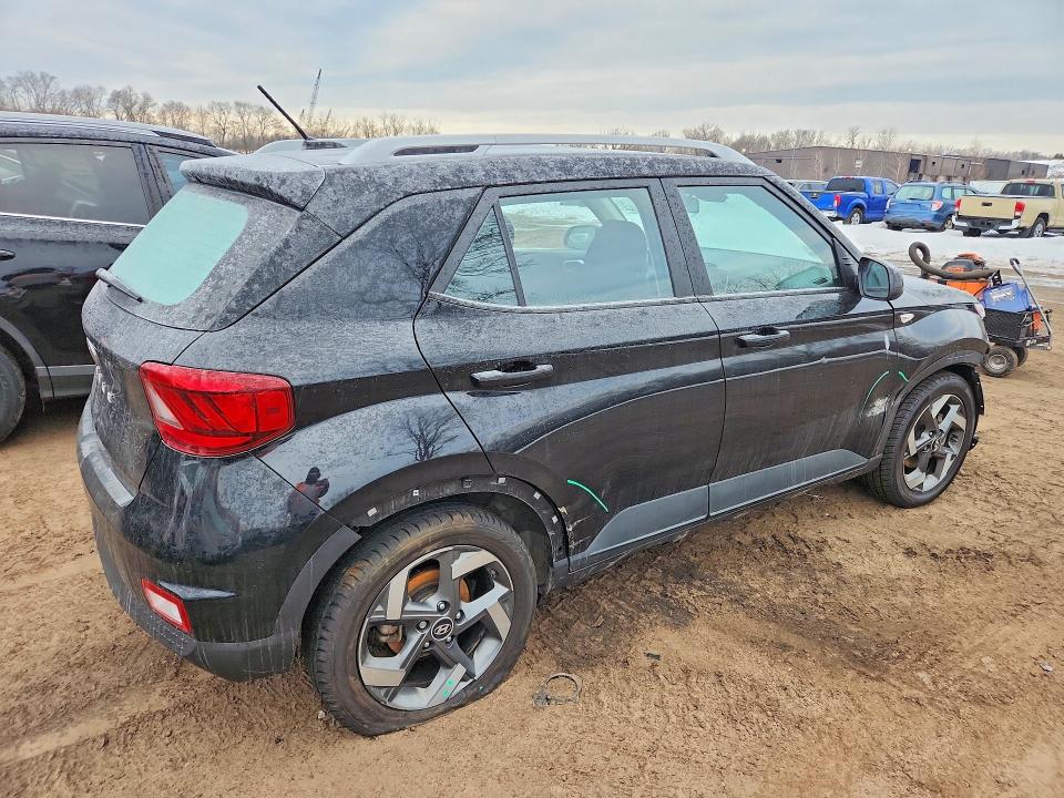 Photo 3 from auction – 2023 HYUNDAI VENUE with VIN KMHRC8A37PU222569