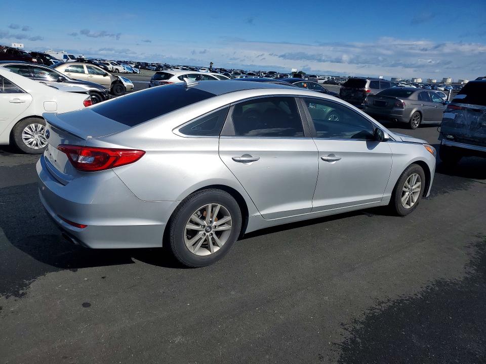 Photo 3 from auction – 2015 HYUNDAI SONATA with VIN 5NPE24AF1FH123411