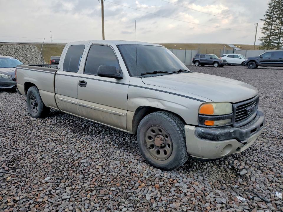 Photo 4 from auction – 2005 GMC NEW SIERRA with VIN 2GTEC19T451289637