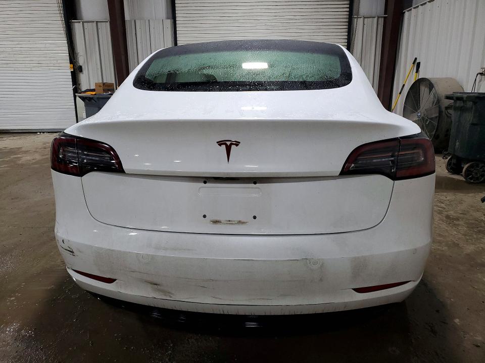 Photo 6 from auction – 2018 TESLA MODEL 3 with VIN 5YJ3E1EB6JF101240