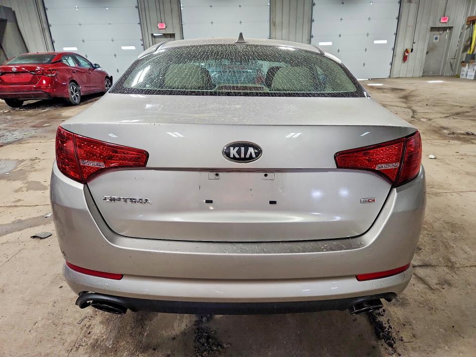 Photo 6 from auction – 2011 KIA OPTIMA with VIN KNAGM4A77B5146503