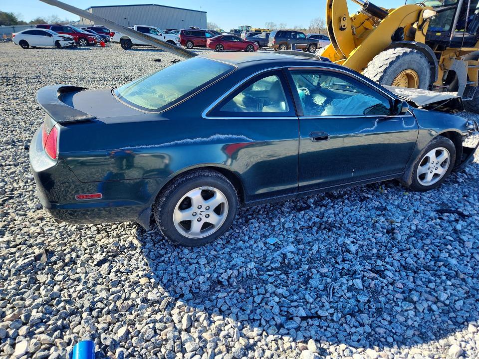 Photo 3 from auction – 2000 HONDA ACCORD EX with VIN 1HGCG2250YA012573