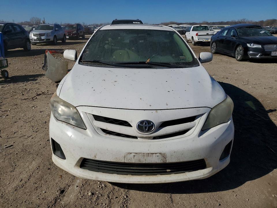 Photo 5 from auction – 2011 TOYOTA COROLLA with VIN 2T1BU4EE2BC558742