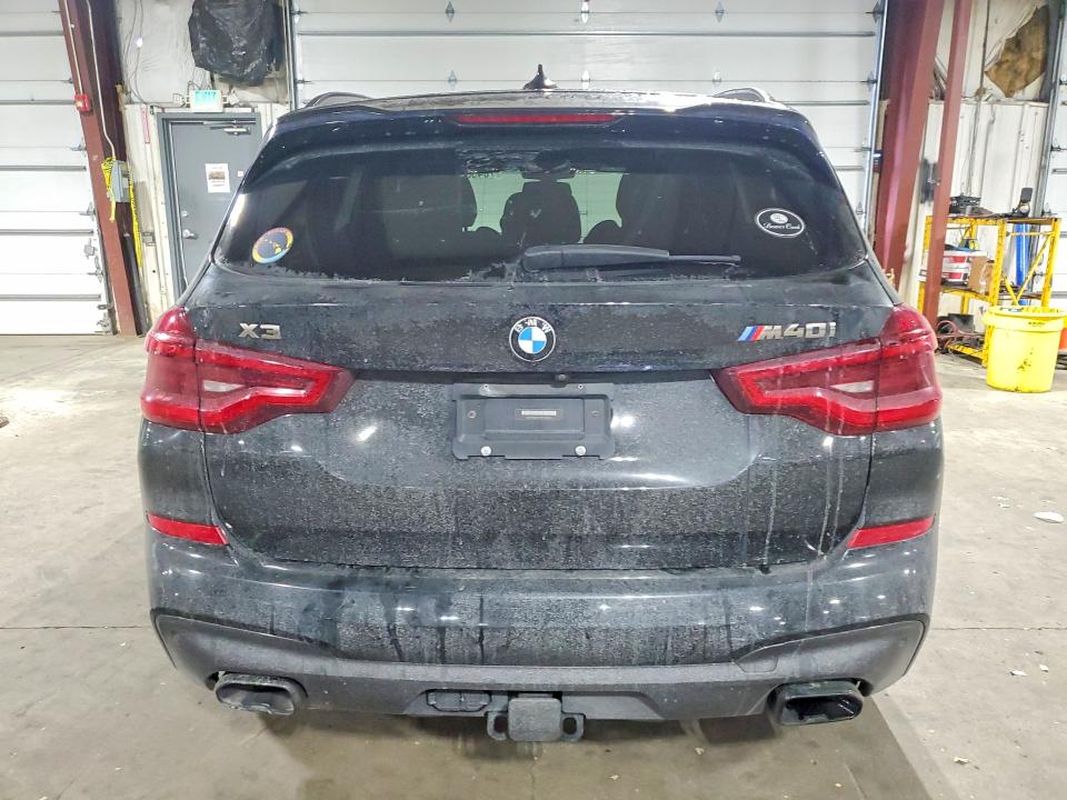 Foto 6 de la subasta – 2018 BMW X3 con VIN 5UXTS3C59J0Y94094