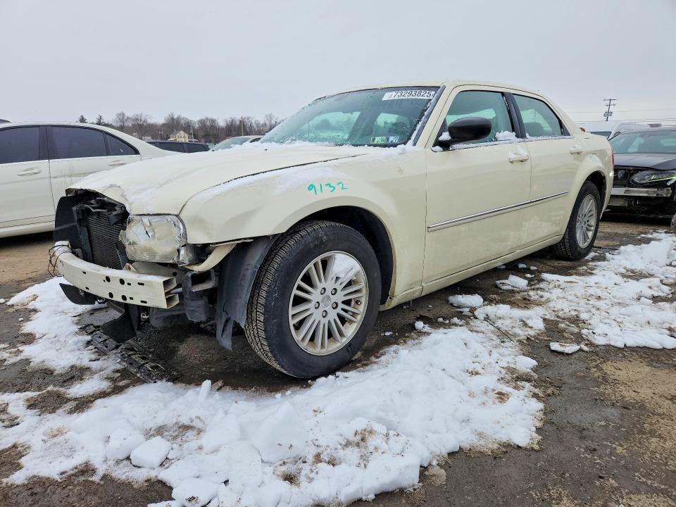 CHRYSLER 300 2009 with VIN 2C3KA43D29H517308 - Photo from auction