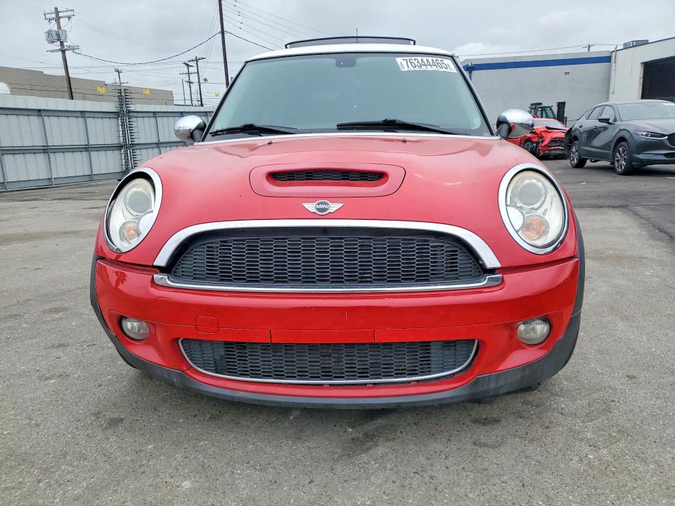Photo 5 from auction – 2009 MINI COOPER S with VIN WMWMF73509TW86422