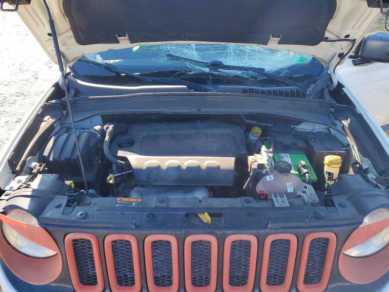Photo 12 from auction – 2017 JEEP RENEGADE with VIN ZACCJBCB8HPE95993