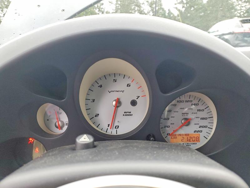 Photo 9 from auction – 2004 DODGE VIPER with VIN 1B3JZ65Z84V100846