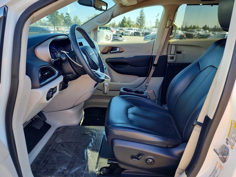 Photo 7 from auction – 2018 CHRYSLER PACIFICA T with VIN 2C4RC1BG5JR305743