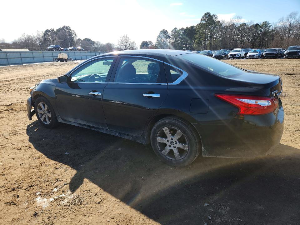 Photo 2 from auction – 2017 NISSAN ALTIMA with VIN 1N4AL3AP4HN321908