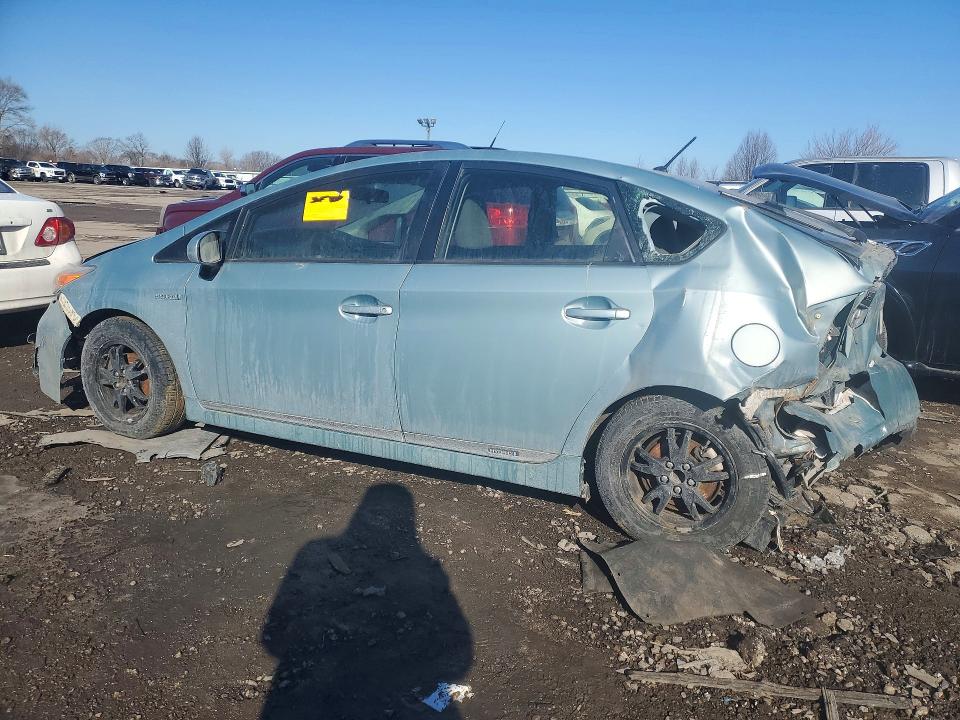 Photo 2 from auction – 2014 TOYOTA PRIUS with VIN JTDKN3DU9E1796967
