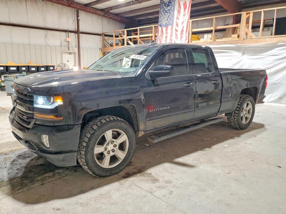 CHEVROLET SILVERADO 2017 with VIN 1GCVKREC5HZ316735 - Photo from auction