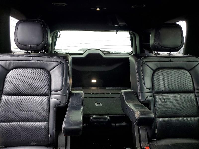 Photo 10 from auction – 2019 LINCOLN NAVIGATOR with VIN 5LMJJ2LTXKEL13946