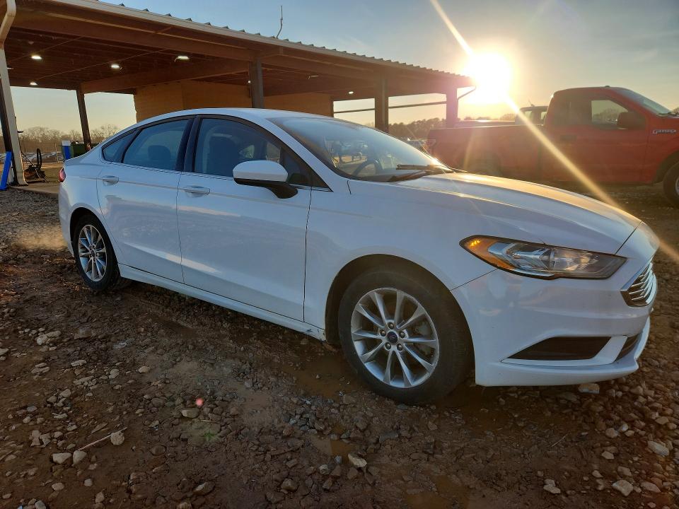 Photo 4 from auction – 2017 FORD FUSION SE with VIN 3FA6P0HD0HR278881