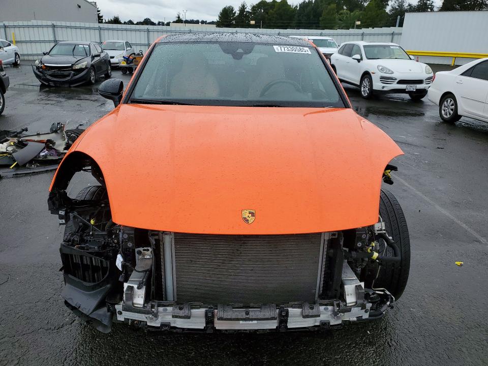 Photo 5 from auction – 2022 PORSCHE CAYENNE E with VIN WP1BE2AY3NDA51498