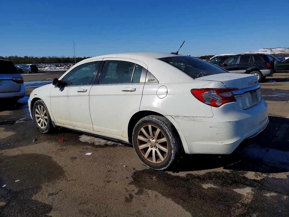 Photo 2 from auction – 2012 CHRYSLER 200 with VIN 1C3CCBBG6CN150099