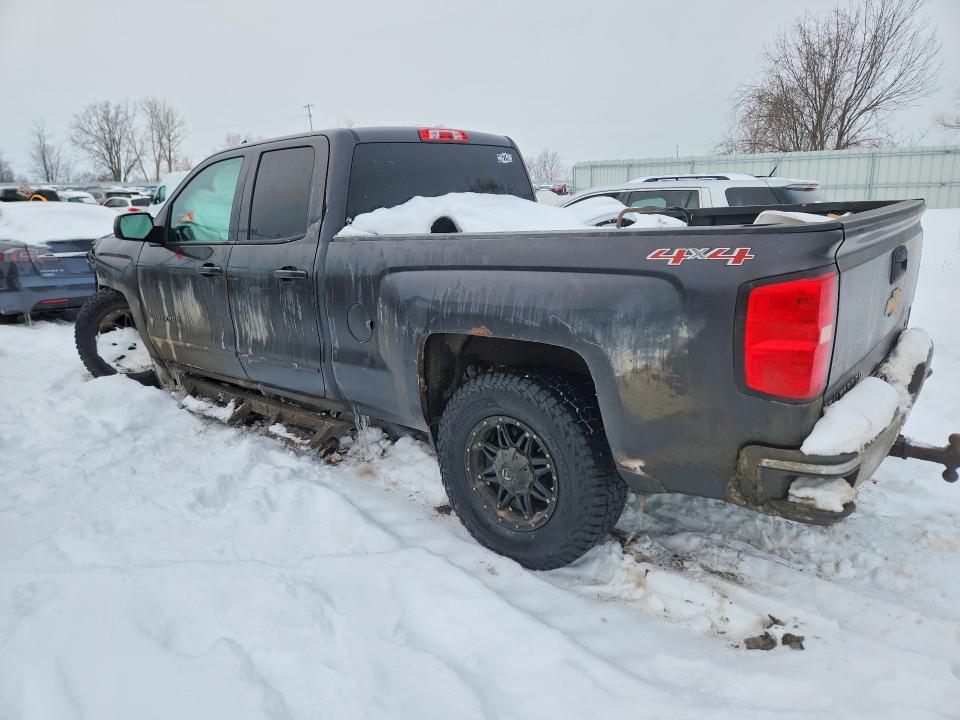 Photo 2 from auction – 2015 CHEVROLET SILVERADO with VIN 1GCVKREC5FZ349795