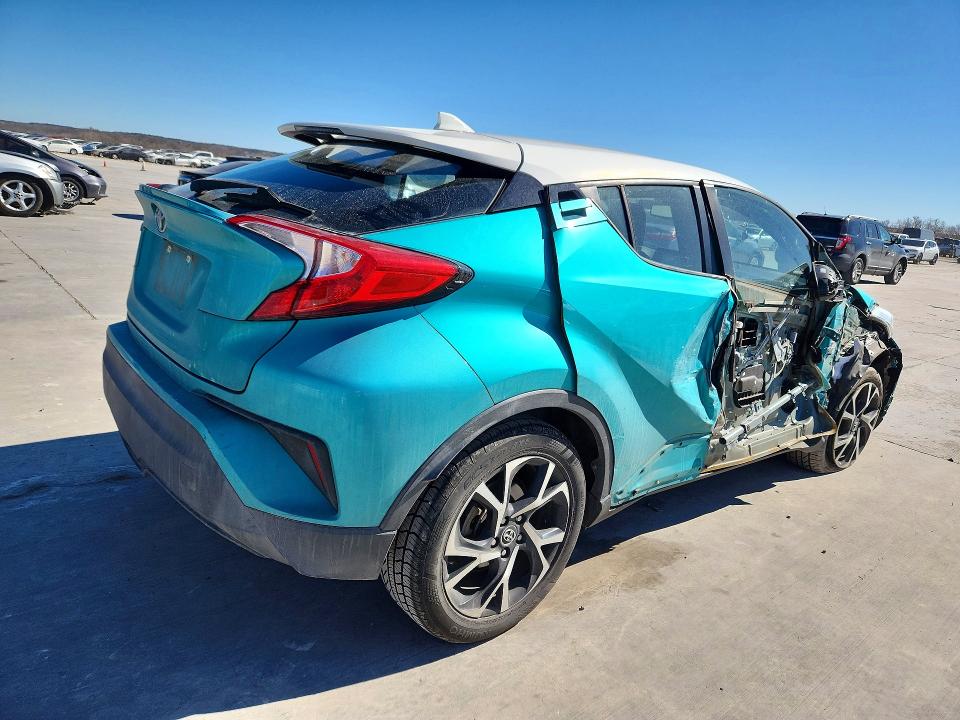 Photo 3 from auction – 2018 TOYOTA C-HR with VIN NMTKHMBX3JR032733