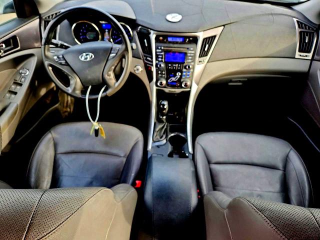 Photo 8 from auction – 2012 HYUNDAI SONATA HYBRID with VIN KMHEC4A41CA020516
