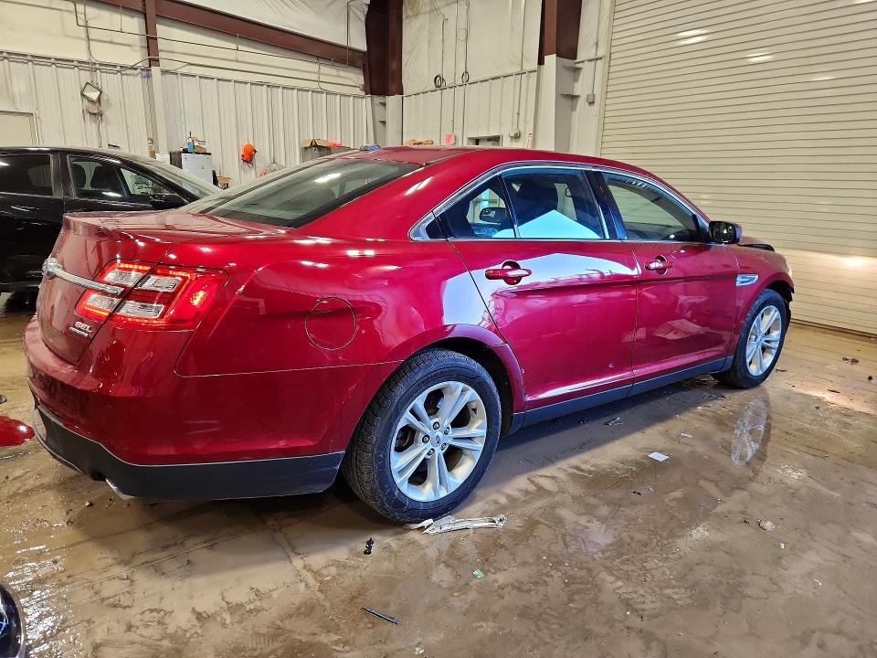 Photo 3 from auction – 2017 FORD TAURUS SEL with VIN 1FAHP2E82HG110369