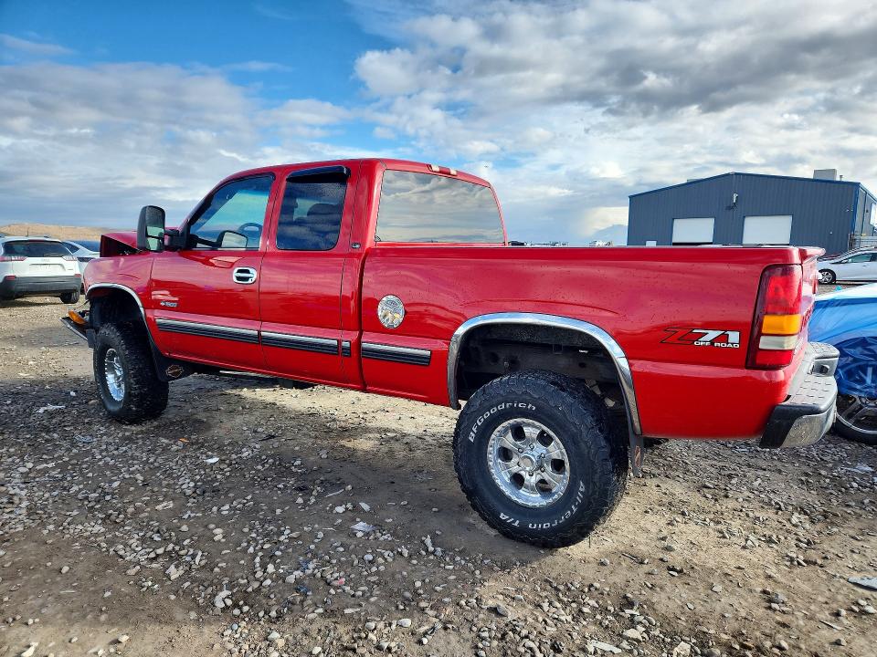 Photo 2 from auction – 2002 CHEVROLET SILVERADO with VIN 1GCEK19T92Z124981