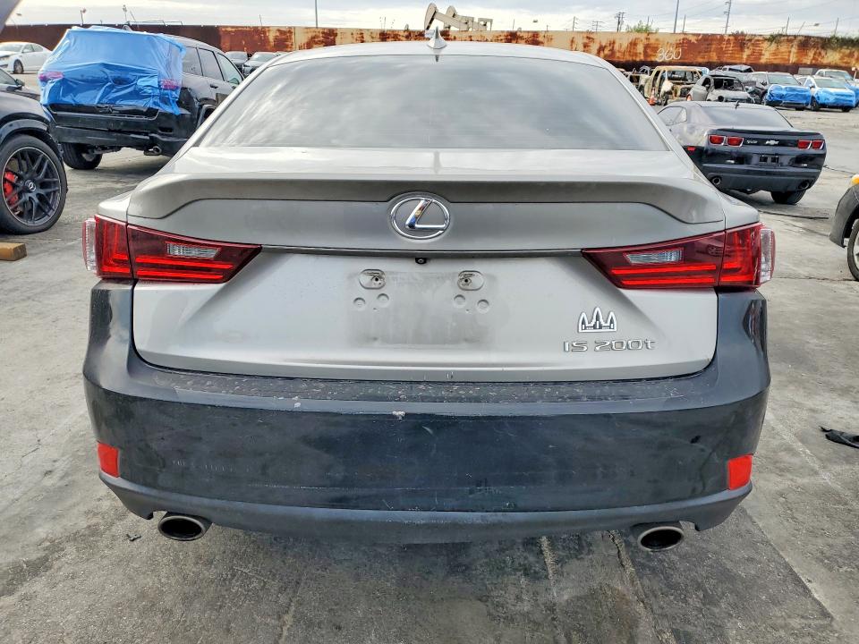 Photo 6 from auction – 2016 LEXUS IS with VIN JTHBA1D24G5019606